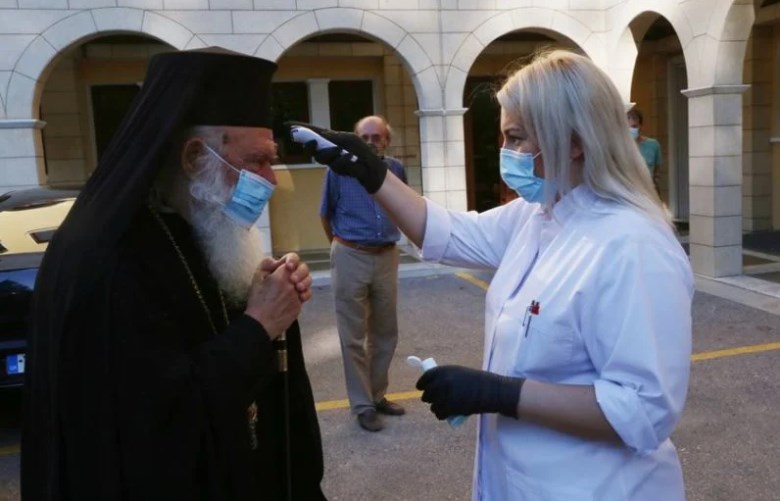  Μήνυμα Ιερώνυμου: Προσήλθε με μάσκα στη Διαρκή Ιερά Σύνοδο