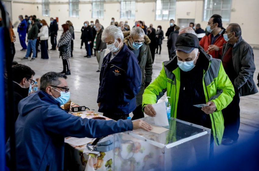  ΚΙΝΑΛ: Πάνω από 68.000 ψηφοφόροι έως τις 11:30 το πρωί