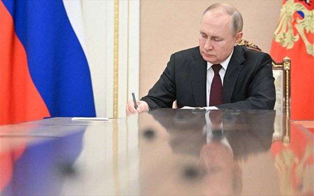  Reuters: Ο Πούτιν θέλει κατάπαυση πυρός στην Ουκρανία – Tελεσίγραφο για τη γραμμή στο μέτωπο