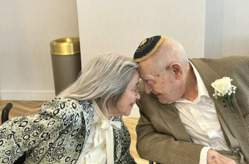 ΗΠΑ: Ο γαμπρός 100, η νύφη 102 ετών – Παντρεύτηκαν στο γηροκομείο όπου γνωρίστηκαν