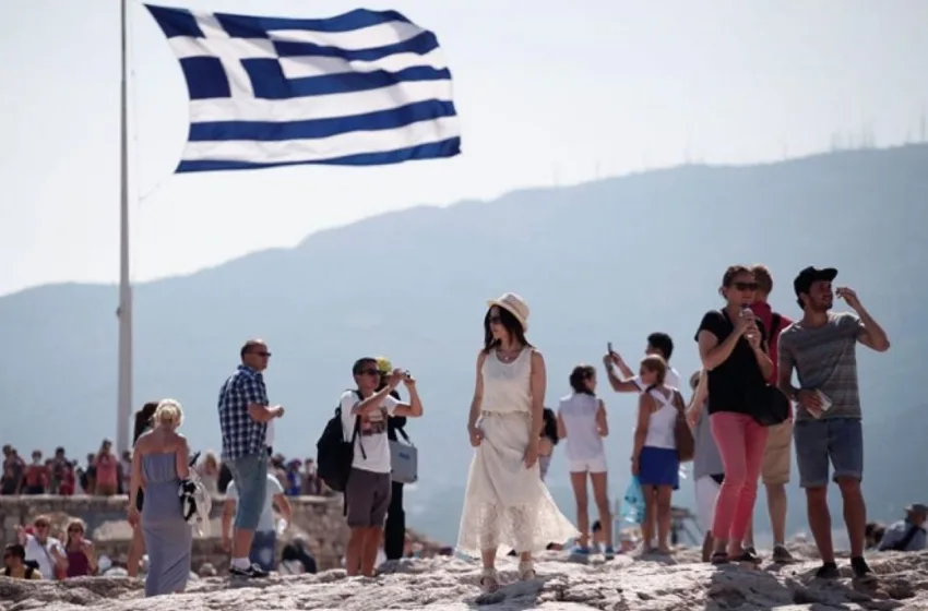  Handelsblatt για FTI: Προς ακύρωση 220.000 κρατήσεις στην Ελλάδα-Ανησυχία σε Κρήτη, Κέρκυρα, Χαλκιδική, Κω, Ρόδο