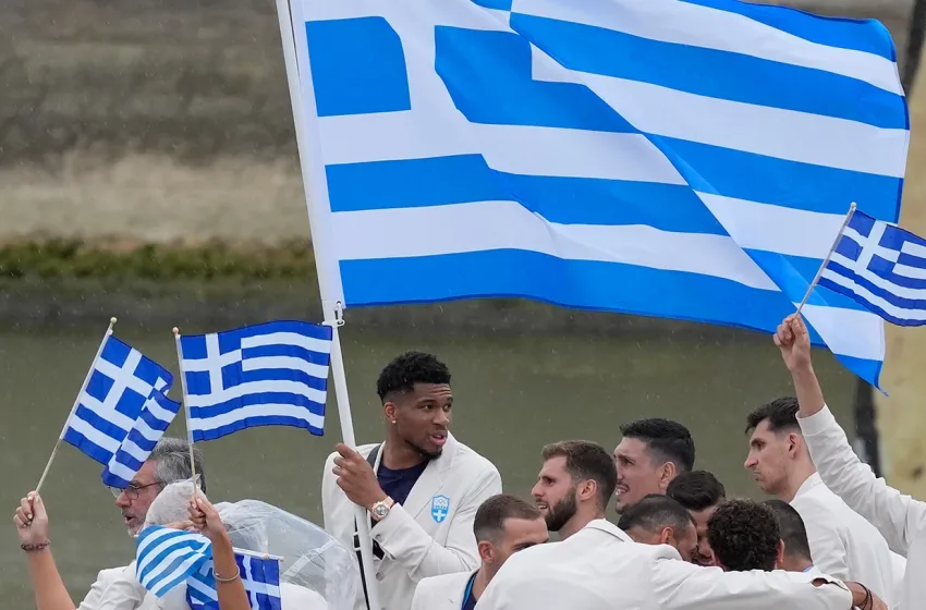  Αντετοκούνμπο:Τεράστιο να εκπροσωπώ την Ελλάδα και να είμαι σημαιοφόρος στους Ολυμπιακούς