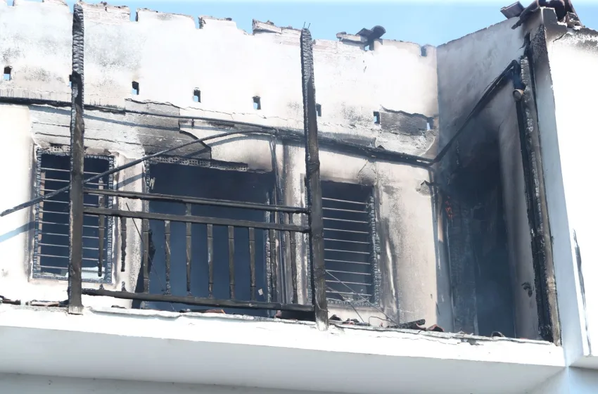  Θεσσαλονίκη: Απεγκλωβίστηκε ηλικιωμένη από φλεγόμενο σπίτι στο Ασβεστοχώρι