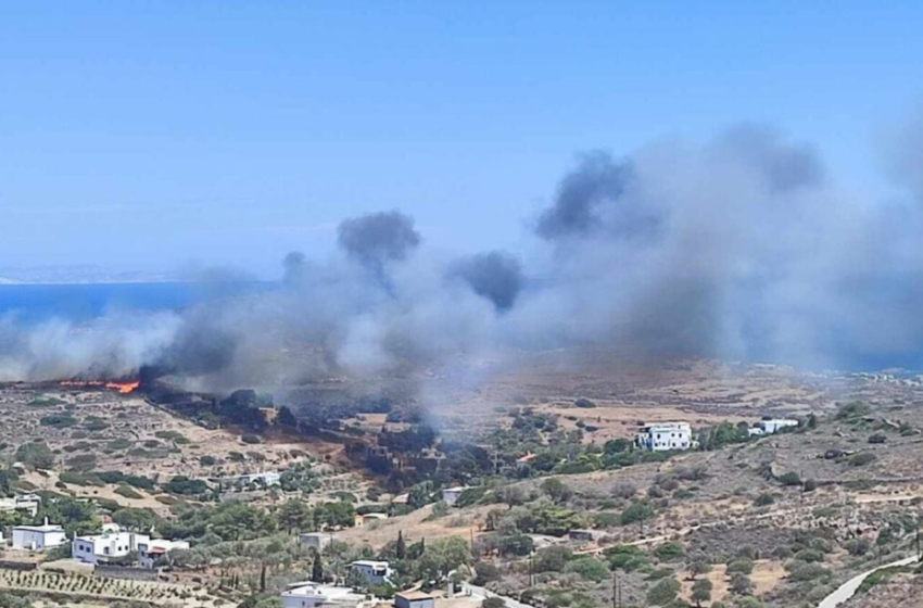  Φωτιά στη Σύρο- Μήνυμα από το 112 για εκκένωση της Χρούσας- Πυρκαγιά και στη Σάμο