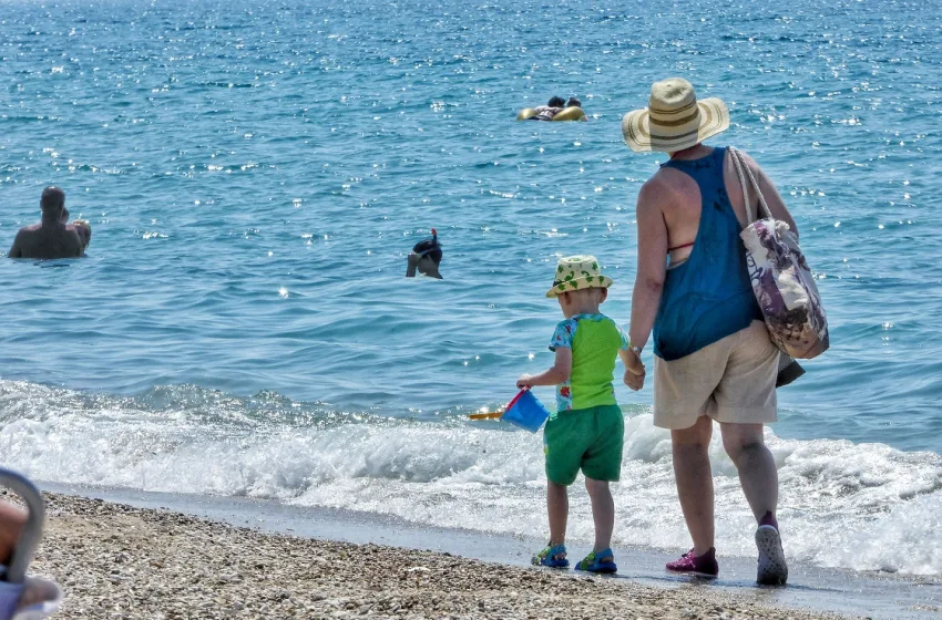 Τριήμερο με 38αρια και μελτέμια- Χαλάει ο καιρός την ερχόμενη εβδομάδα δυτικά και βόρεια