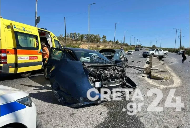  Ηράκλειο: Σφοδρή σύγκρουση 3 οχημάτων-Βίντεο ντοκουμέντο