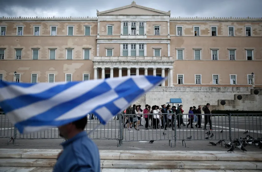  Αχνοφαίνεται νέο πολιτικό τοπίο-Οι καταλύτες της εκλογής ηγεσίας σε ΠΑΣΟΚ και ΣΥΡΙΖΑ-Κινητικότητα στα δεξιά