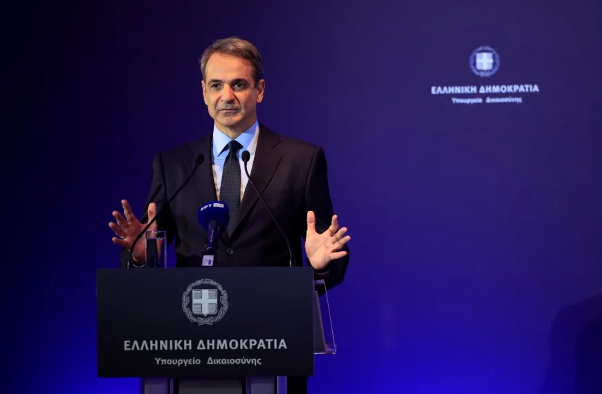 Μητσοτάκης:Τα ανοιχτά μέτωπα στη Δικαιοσύνη-“Η δημοκρατία δεν μπορεί να αναπνεύσει, χωρίς τον πνεύμονα απονομής δικαίου”