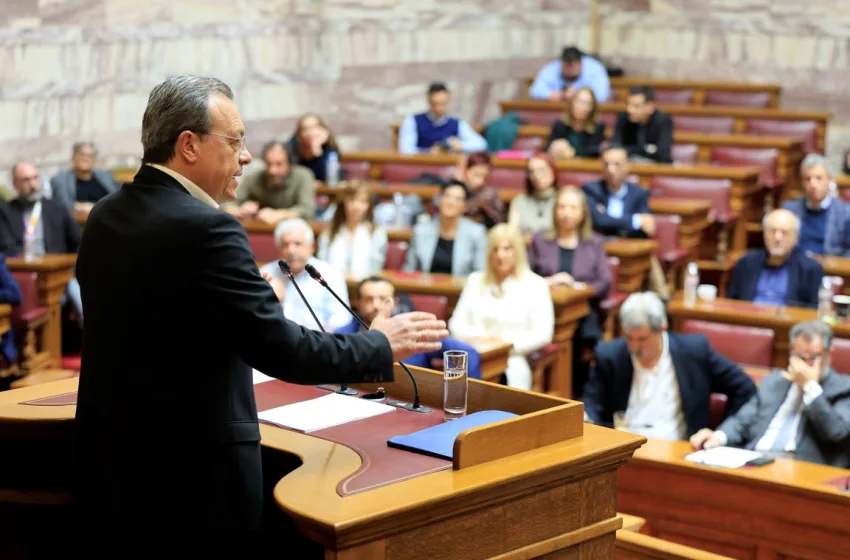 Φάμελλος στην ΚΟ : “Ο ΣΥΡΙΖΑ είναι εδώ,όρθιος και δυνατός”