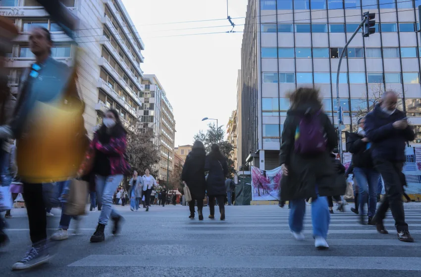 Οι παρεμβάσεις σε φορολογία, εισοδήματα, φοροδιαφυγή για το 2025- Πού δίνεται έμφαση