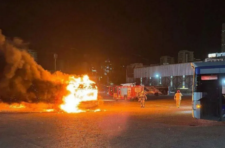 Ισραήλ: Πολλαπλές εκρήξεις σε λεωφορεία- Φόβοι για τρομοκρατικό χτύπημα (vid)