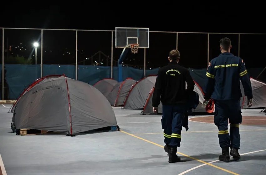 Σαντορίνη/Τουρισμός:”Τα πλάνα με τις σκηνές και την ΕΜΑΚ έκαναν κακή εντύπωση στο εξωτερικό”