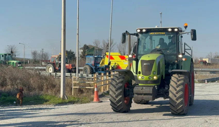 Θεσσαλονίκη: Κινητοποίηση αγροτών στα Μάλγαρα- Ζητούν συνάντηση με Μητσοτάκη