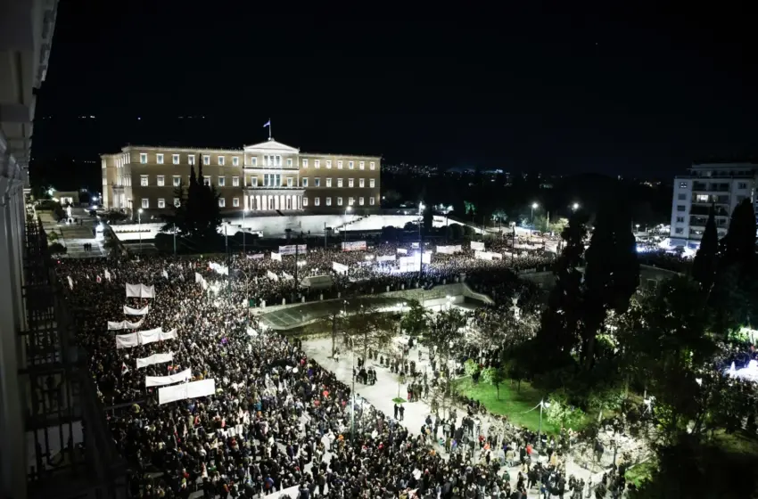 Πώς τα Τέμπη ανατρέπουν το πολιτικό σκηνικό- Τα “κρυφά” μηνύματα σε 3 δημοσκοπήσεις